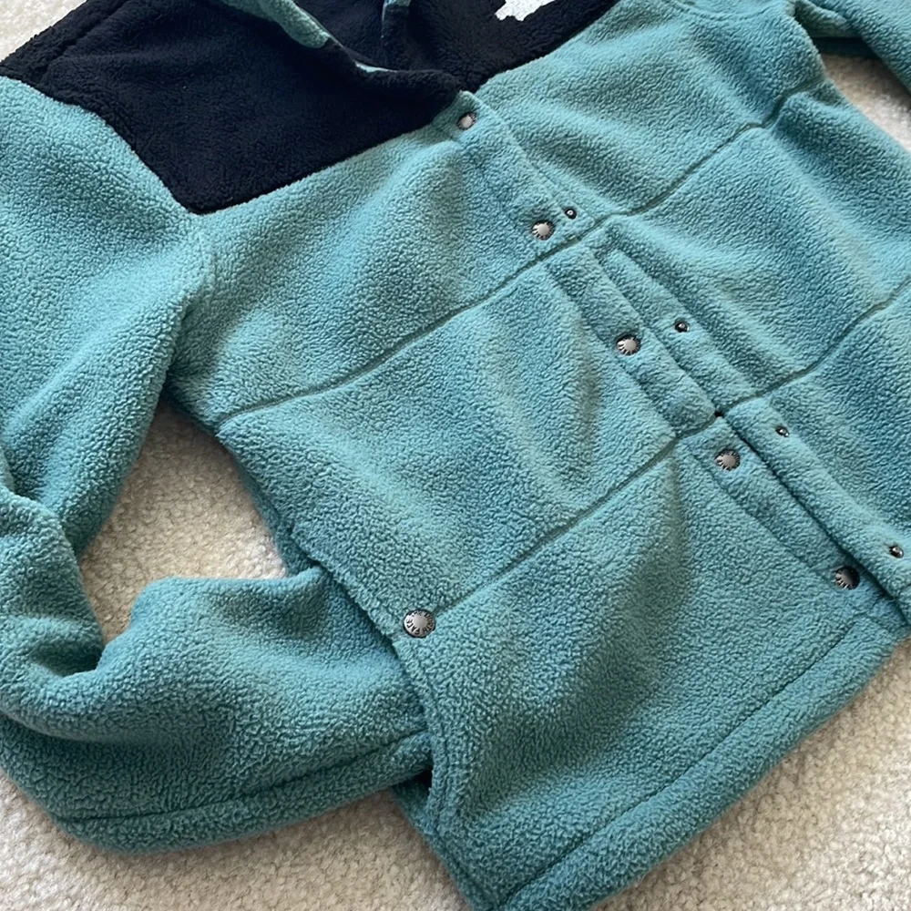 North Face Button Up Fleece Jacket - Picture 4 of 5
